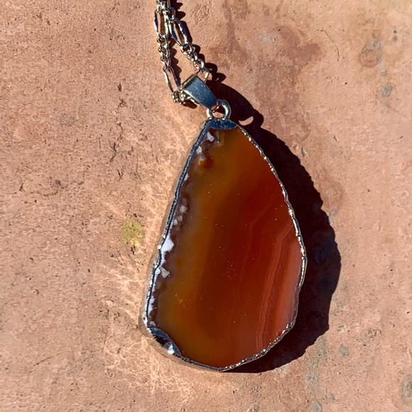 Sliced Agate Silver Plated Pendant Necklace - Picture 5 of 11